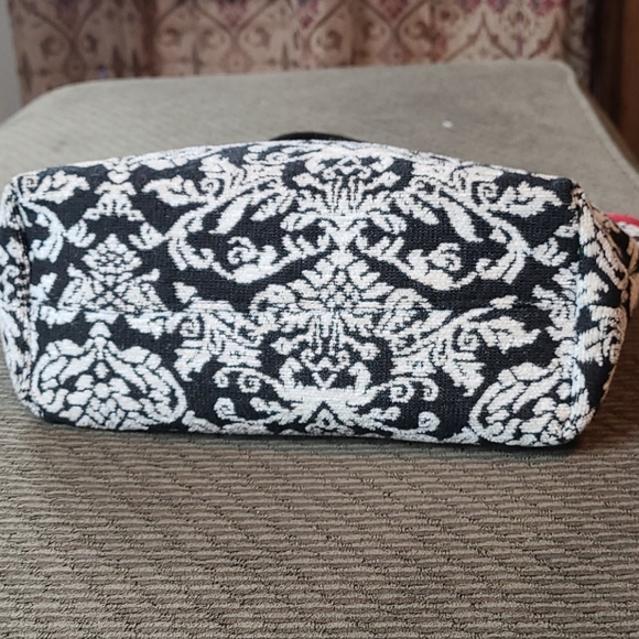 Isabella's Journey Purse - Picture 4 of 8